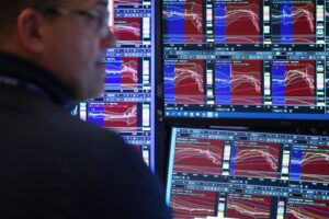 Crypto Yield Investment Season Arrives as Institutional