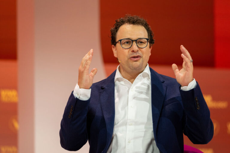 Anthropic Ai Deals Skyrocket Amid Google-broadcom Compute