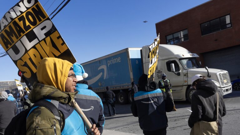 Amazon Labor Deal Impasse Sets Back Union Progress